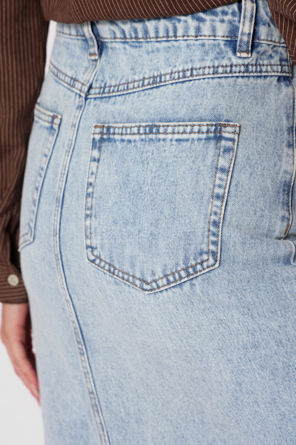 כחול ג'ינס בהיר