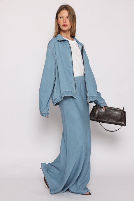 כחול ג'ינס בהיר