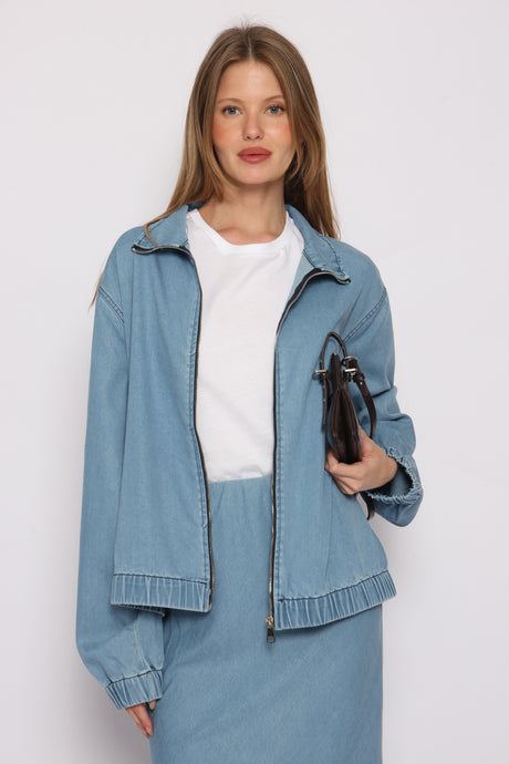 כחול ג'ינס בהיר