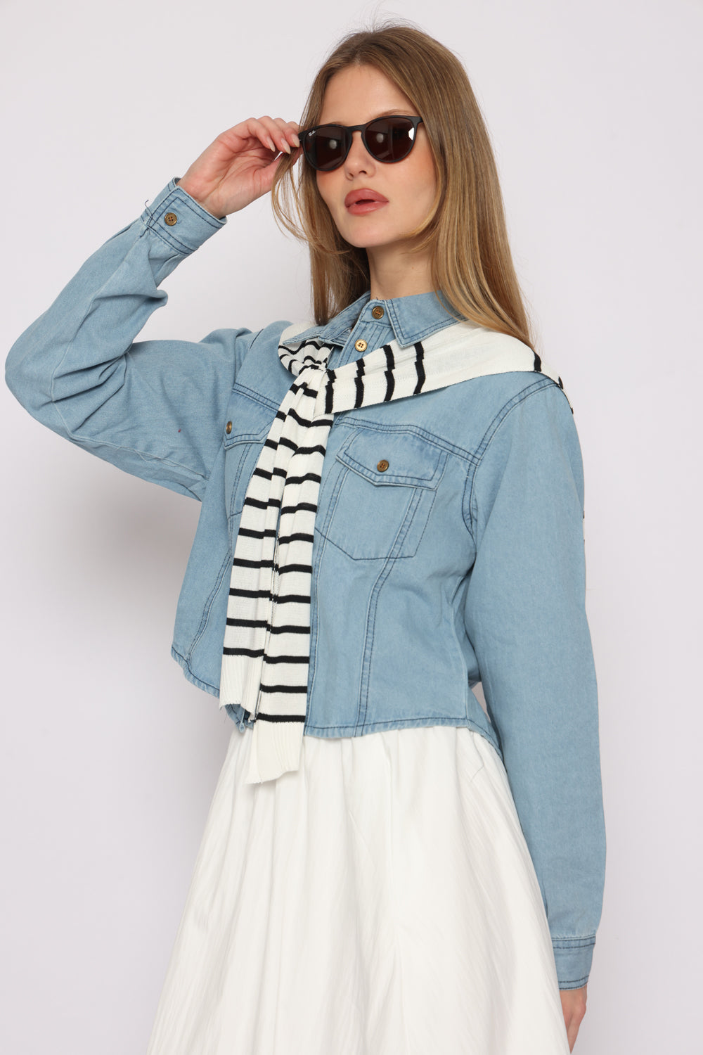 כחול ג'ינס בהיר