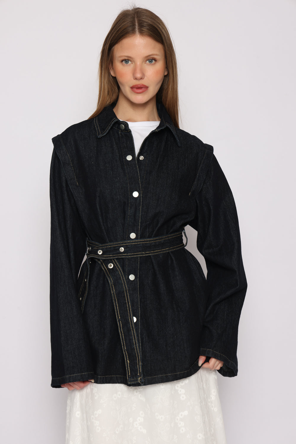 כחול ג'ינס כהה