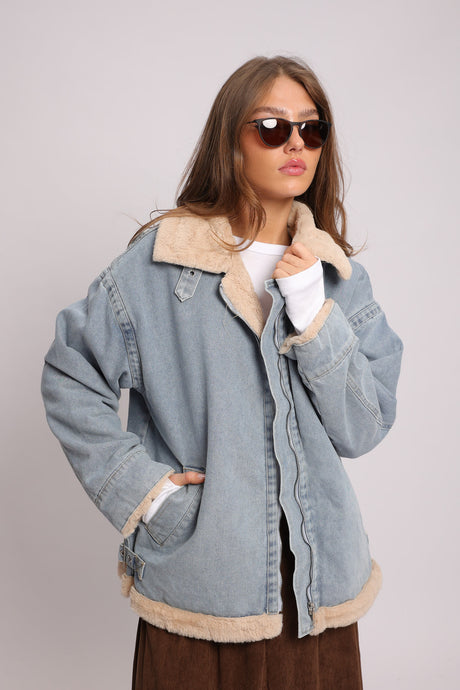 כחול ג'ינס בהיר